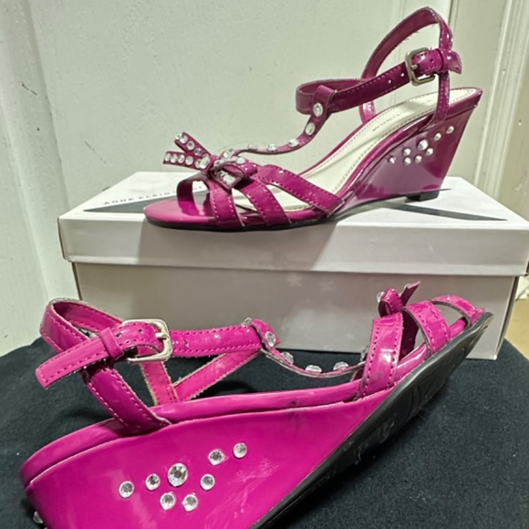 Purple Sz 5 bedazzled heels - Picture 6 of 13